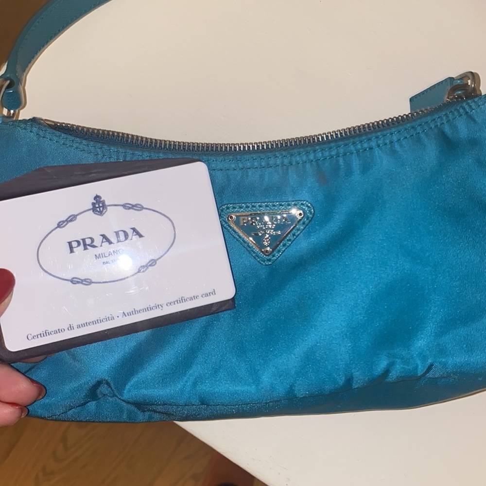 Prada wristlet clutch - Picture 3 of 6